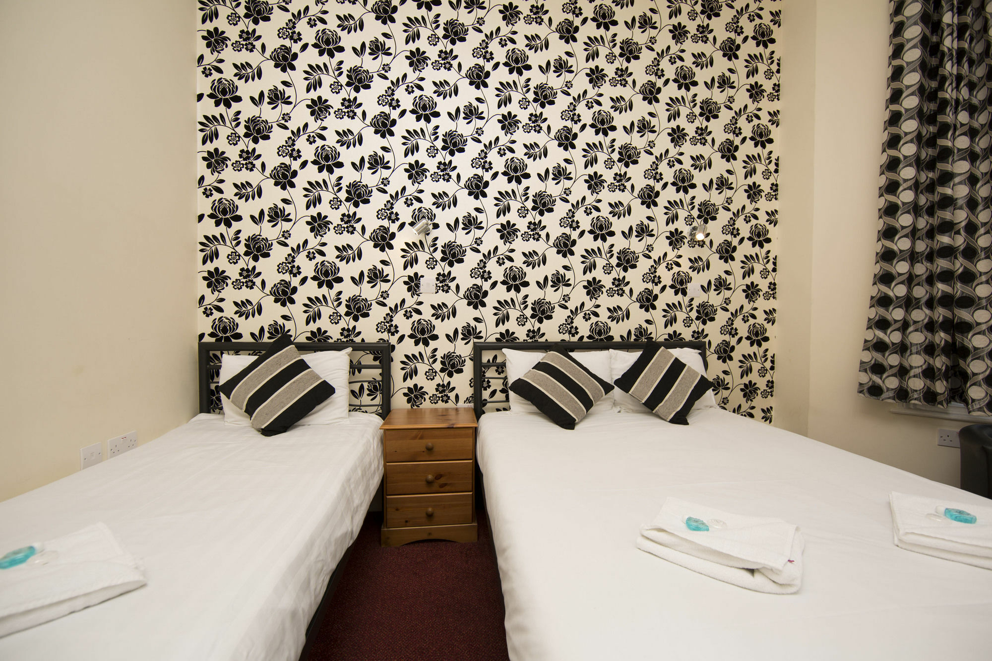 Royal London Hotel By Saba Extérieur photo